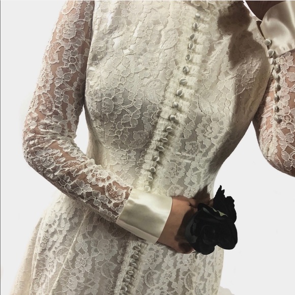 🚫SOLD•E✝️SY🚫 Vintage VICTORIAN Full Lace Wedding Dress TPIBS - Picture 4 of 8